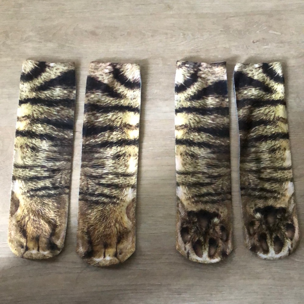 Lion socks